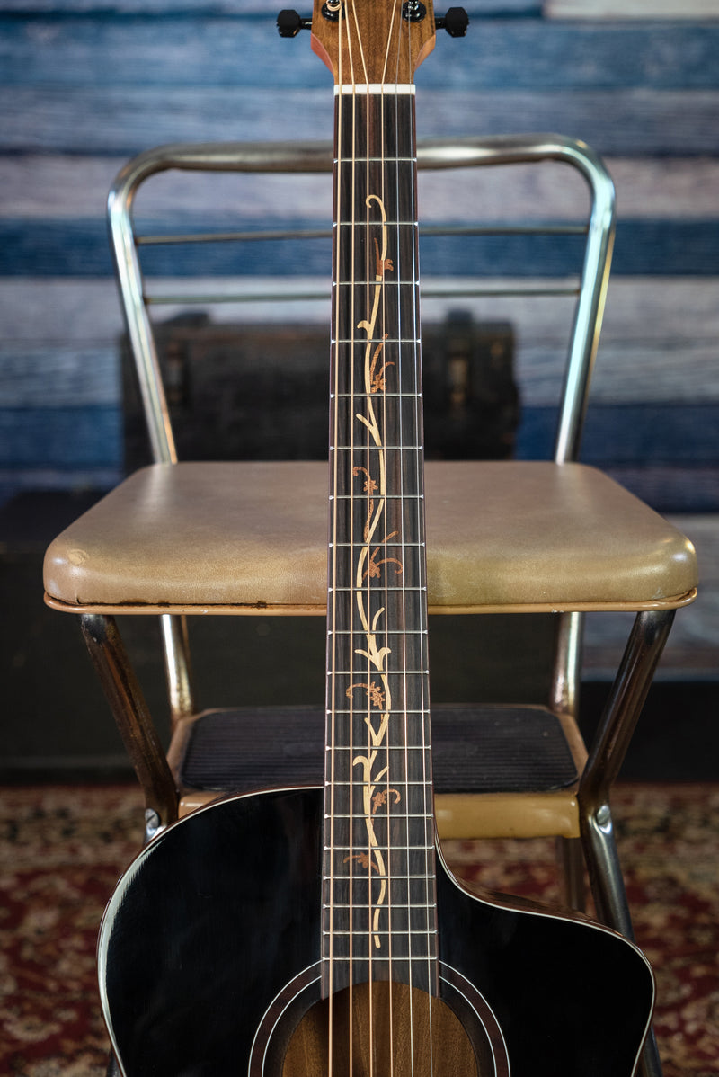 Washburn VITE S9V Bella Tono Studio Cutaway Acoustic Electric Guitar. Gloss Charcoal Burst