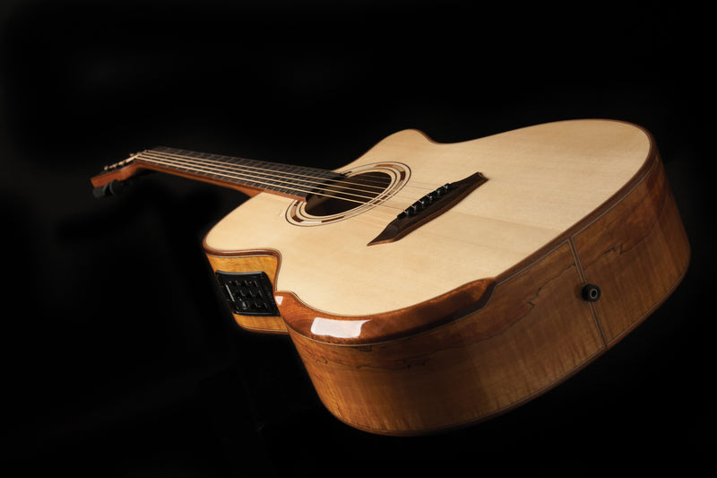 Washburn G66SCE Comfort Deluxe 66 Auditorium Cutaway Acoustic Electic Guitar. Spalted Maple